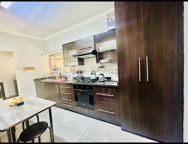 3 BEDROOM HOUSE FOR SALE IN VANDERBIJLPARK SE 2